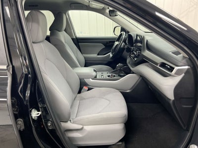 2023 Toyota Highlander LE