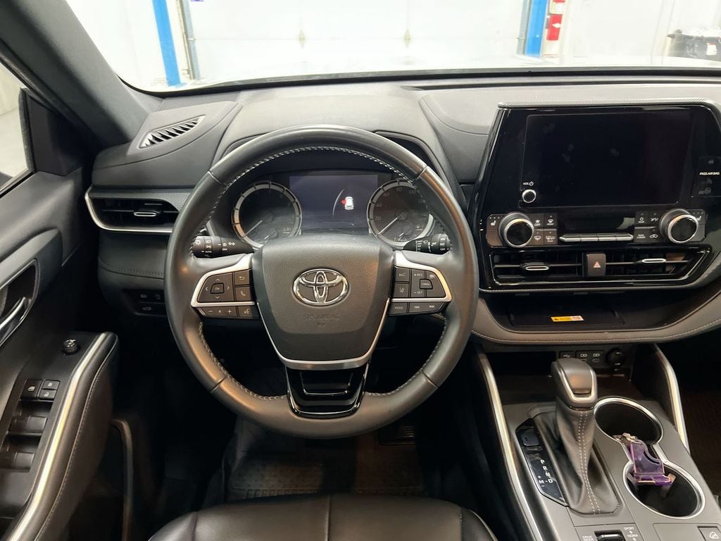 2023 Toyota Highlander XSE