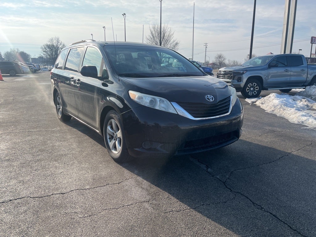 2011 Toyota Sienna LE