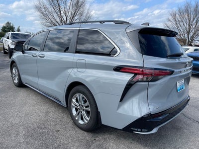 2023 Toyota Sienna XSE