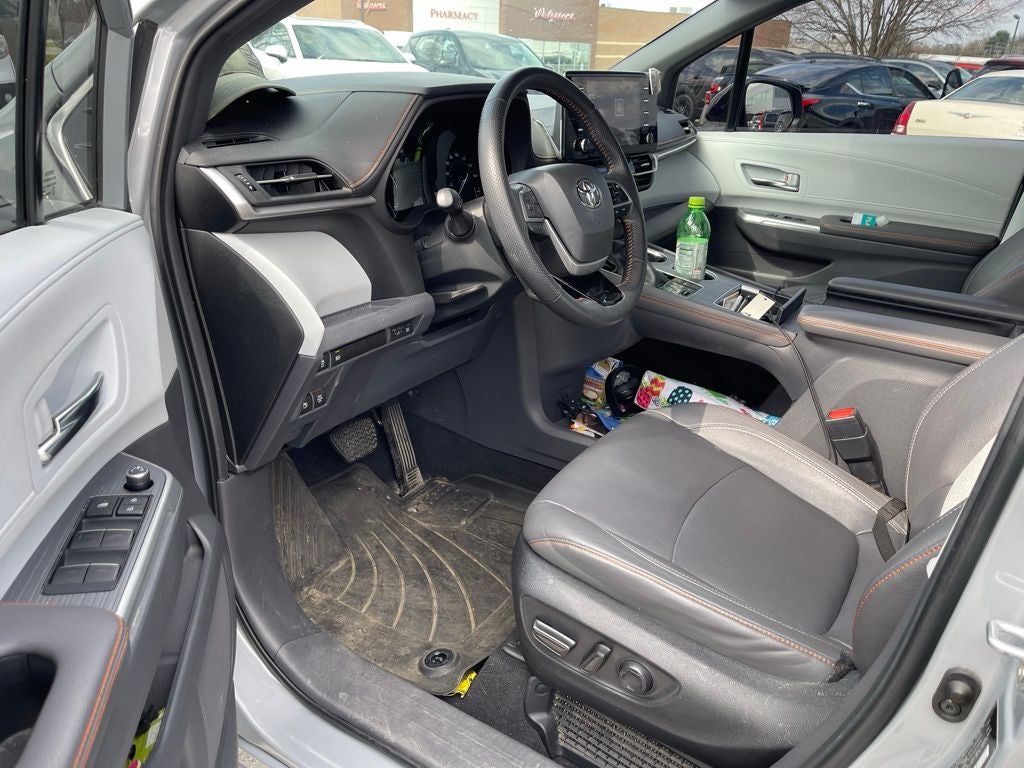 2023 Toyota Sienna XSE