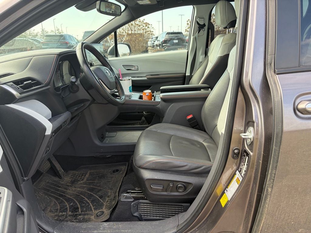 2022 Toyota Sienna XSE