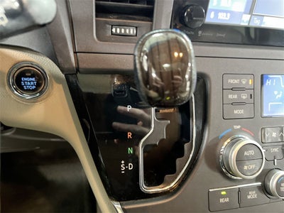 2016 Toyota Sienna XLE