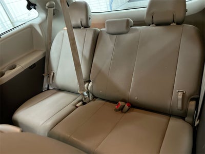 2016 Toyota Sienna XLE