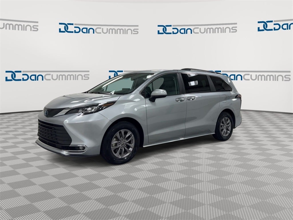 2024 Toyota Sienna XLE