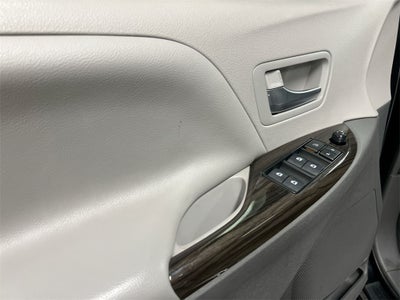 2018 Toyota Sienna XLE