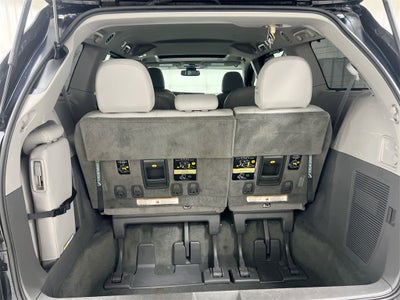 2018 Toyota Sienna XLE