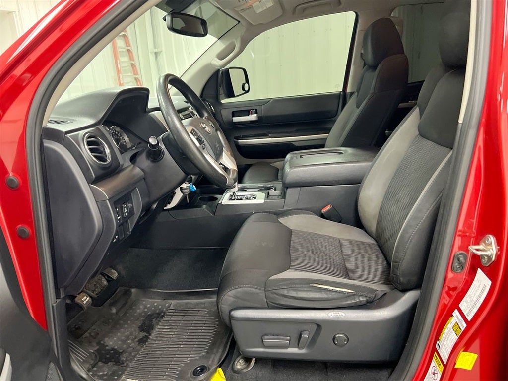 2017 Toyota Tundra SR5