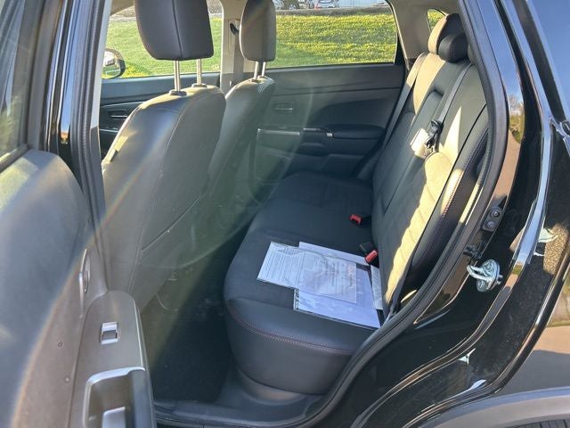 2025 Mitsubishi Outlander Sport 2.0 ES