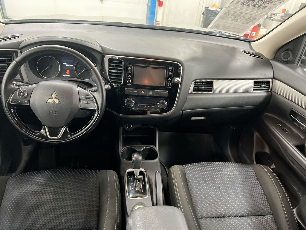 2016 Mitsubishi Outlander SE