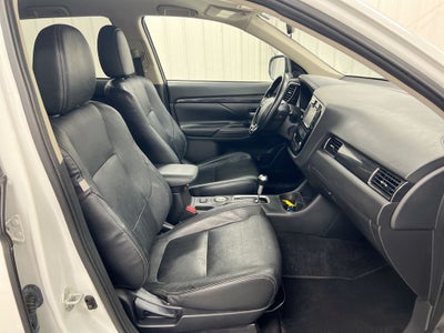 2016 Mitsubishi Outlander SE