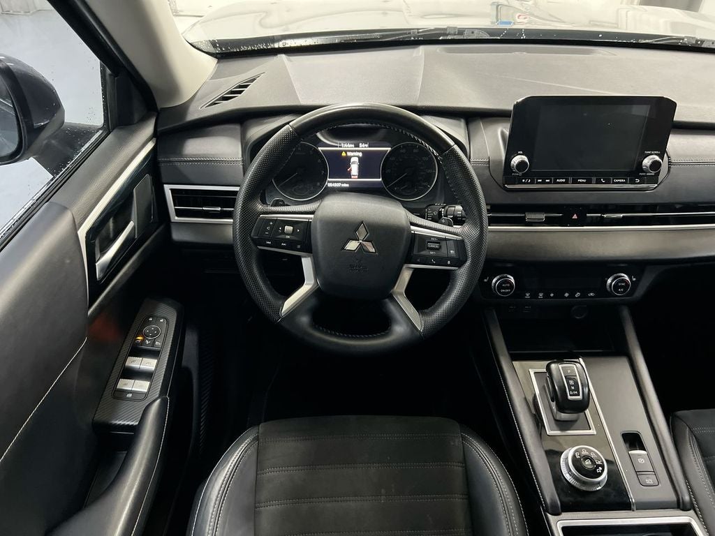 2023 Mitsubishi Outlander SE Special Edition