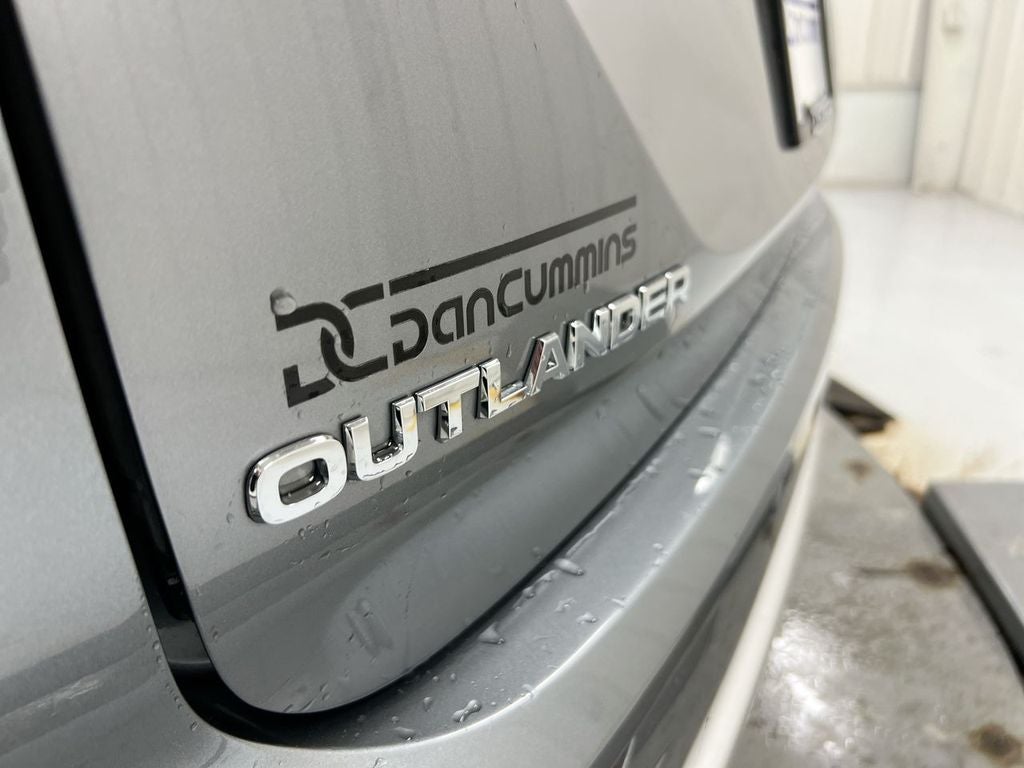 2023 Mitsubishi Outlander SE Special Edition