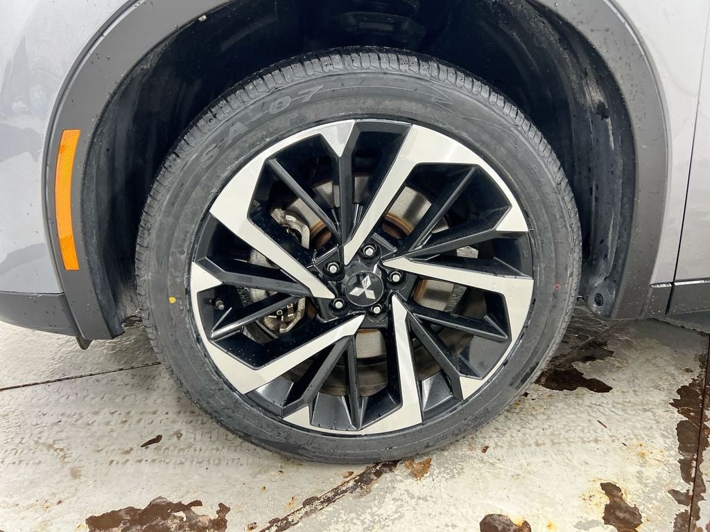 2023 Mitsubishi Outlander SE Special Edition