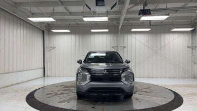2023 Mitsubishi Outlander SE Special Edition