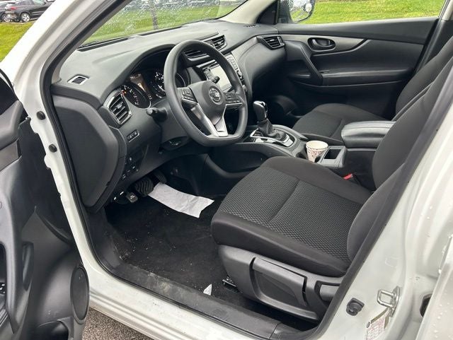 2022 Nissan Rogue Sport S