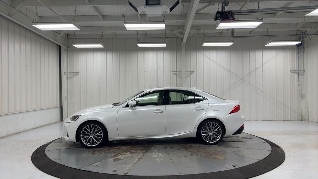2018 Lexus IS 300