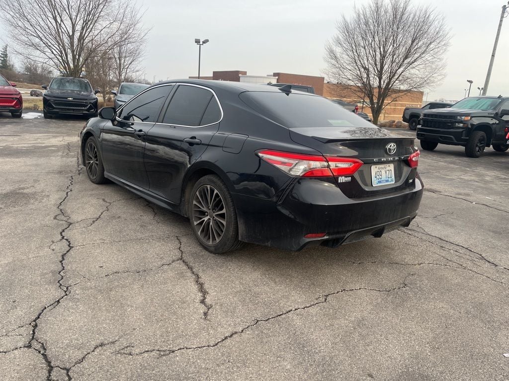2019 Toyota Camry SE
