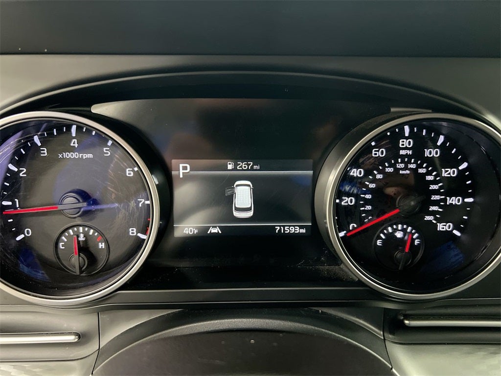 2024 Kia Carnival LX