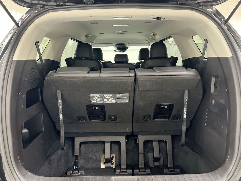 2024 Kia Carnival LX