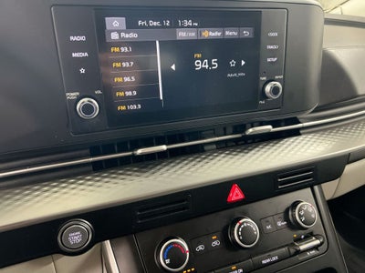 2023 Kia Carnival LX