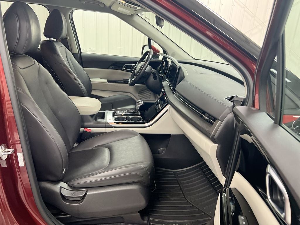 2024 Kia Carnival EX