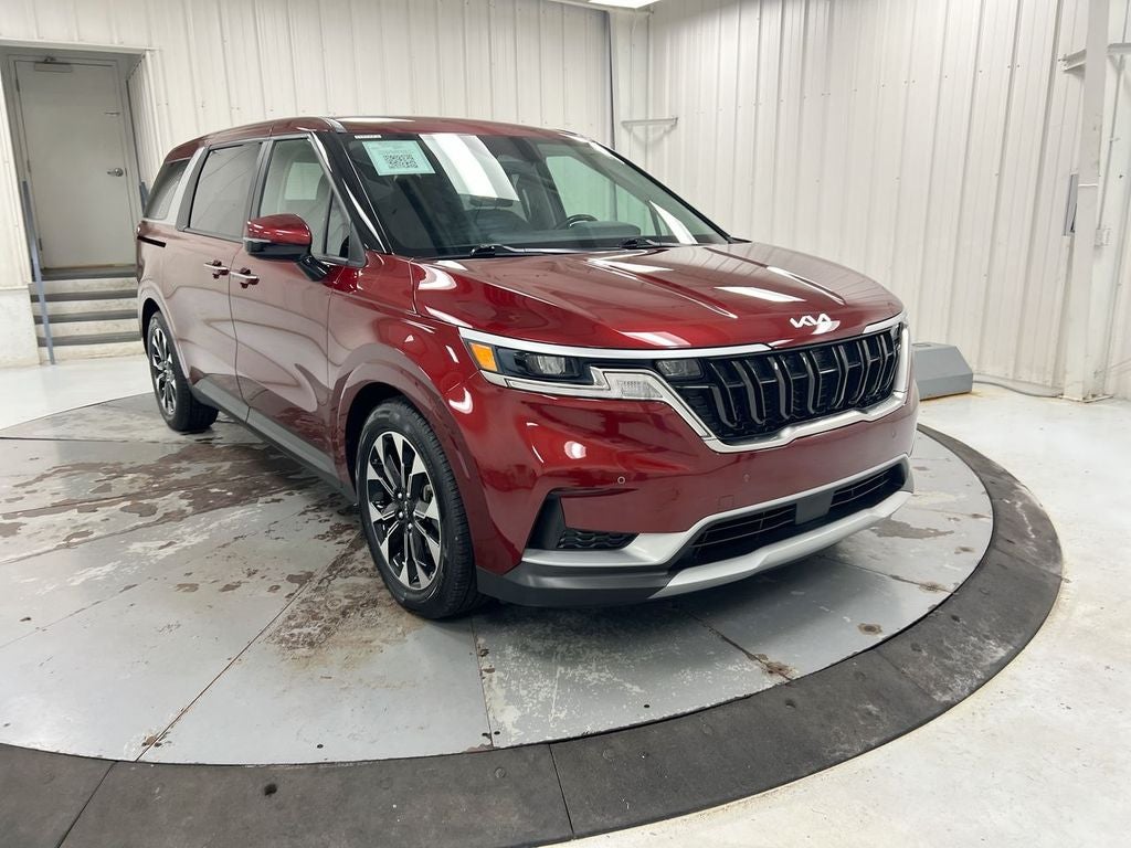 2024 Kia Carnival EX