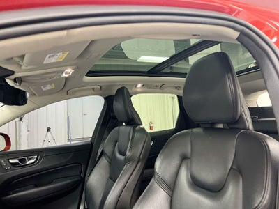 2019 Volvo XC60 T5 Momentum