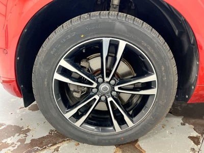 2019 Volvo XC60 T5 Momentum