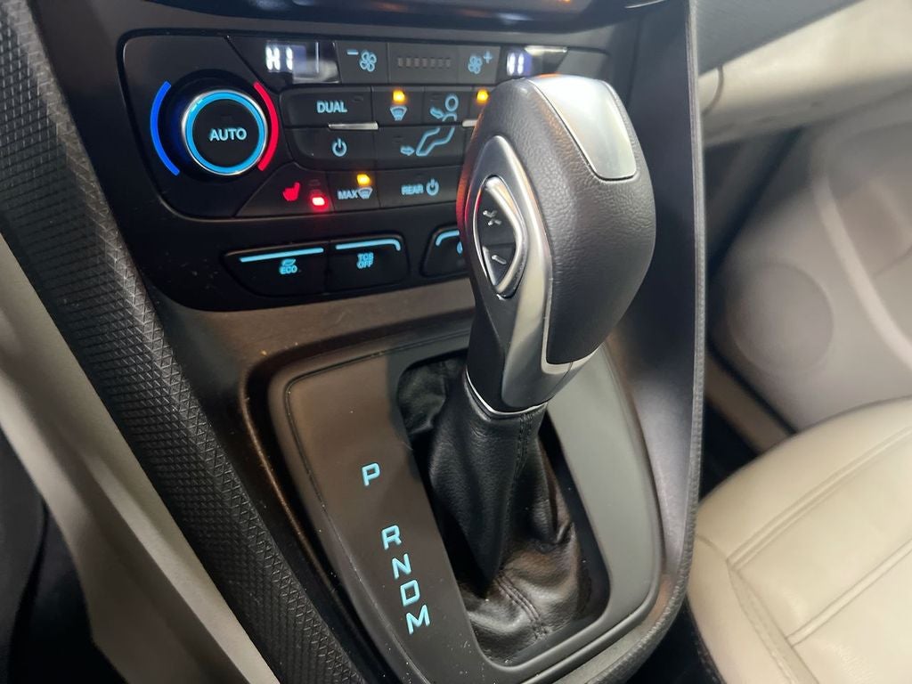 2023 Ford Transit Connect Titanium