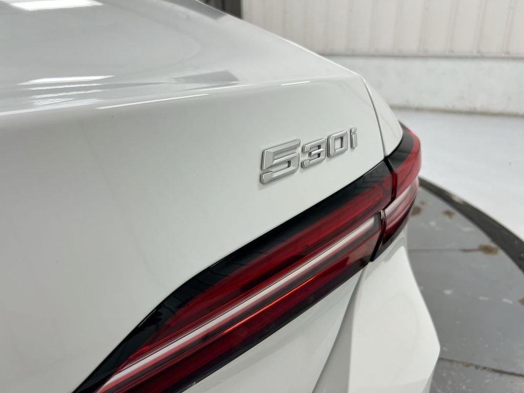 2026 BMW 5 Series 530i