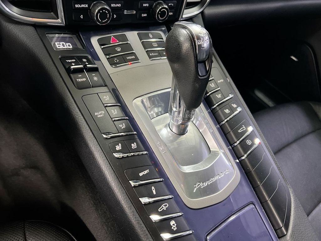 2011 Porsche Panamera 4