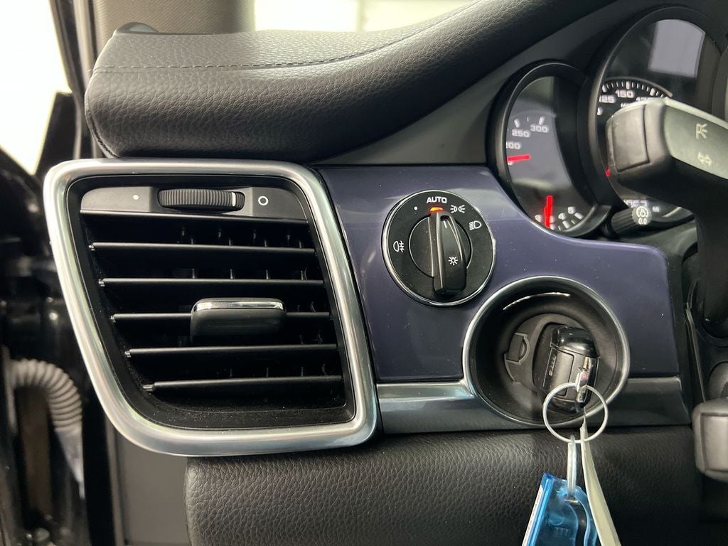 2011 Porsche Panamera 4