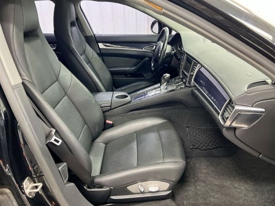 2011 Porsche Panamera 4