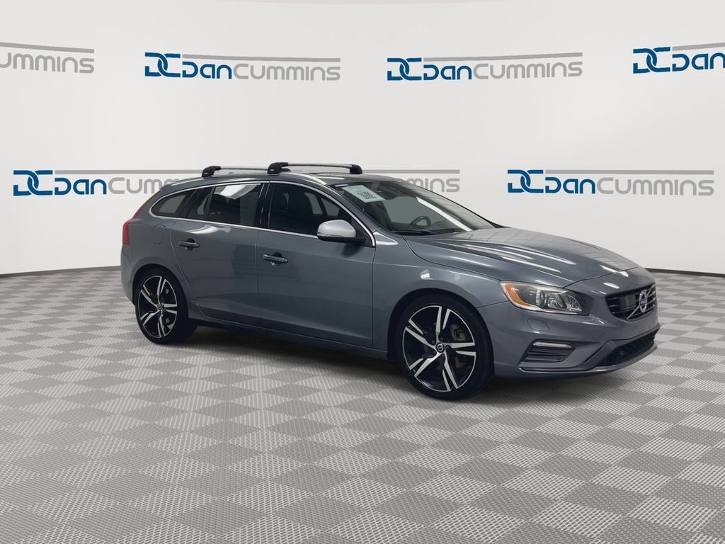 2017 Volvo V60 T6 R-Design Platinum