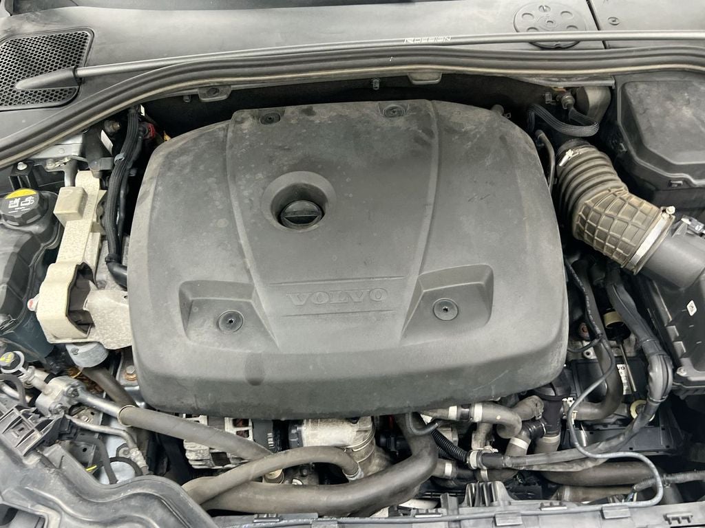 2017 Volvo V60 T6 R-Design Platinum