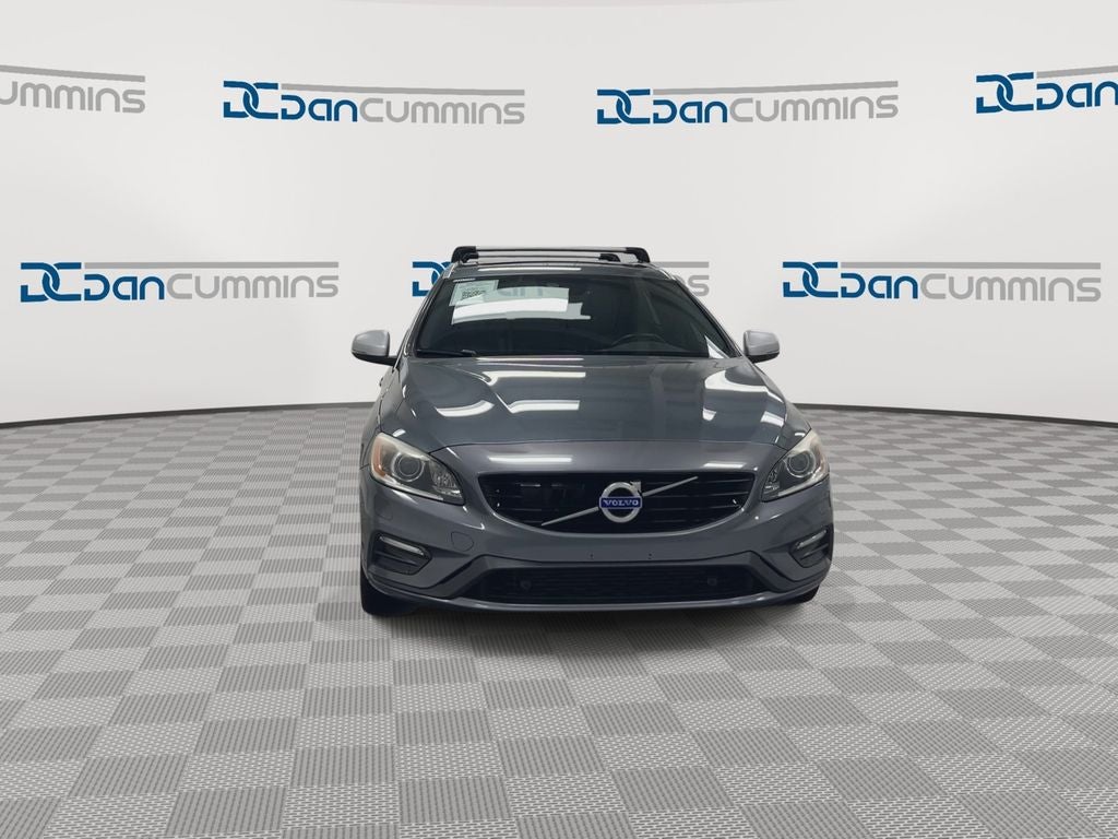 2017 Volvo V60 T6 R-Design Platinum