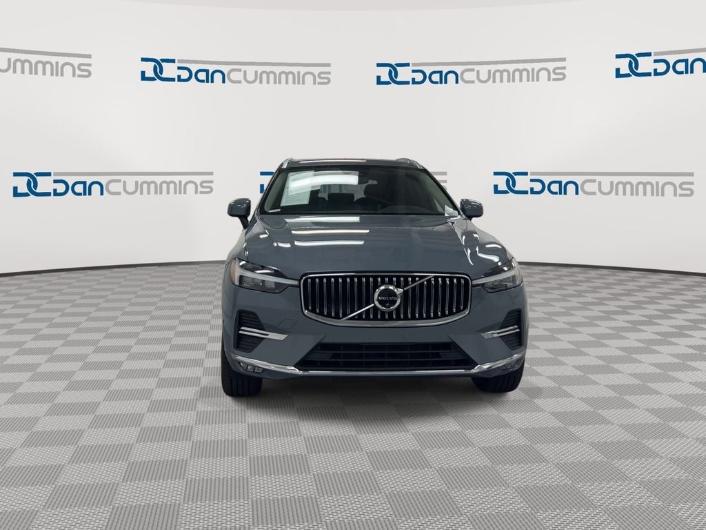 2023 Volvo XC60 B5 Plus Bright Theme
