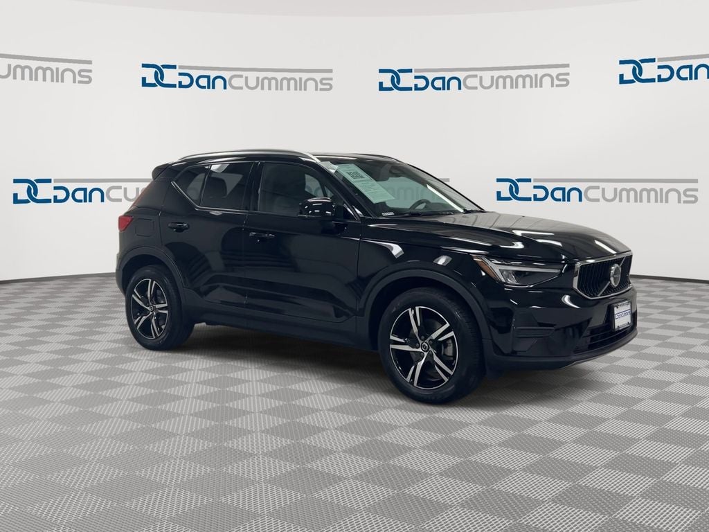 2023 Volvo XC40 B5 Core