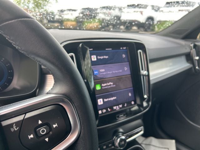 2023 Volvo XC40 B5 Core