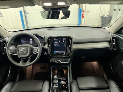 2024 Volvo XC40 B5 Plus Dark Theme