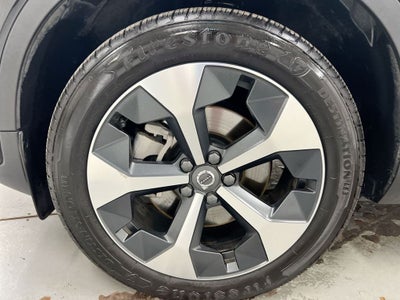 2024 Volvo XC40 B5 Plus Dark Theme